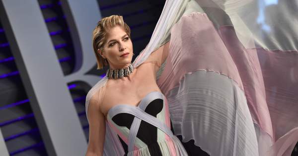 Borítókép: Selma Blairt bántalmazta volt párja: meghökkentő felvételeken mutatta meg, mit tett vele a férfi