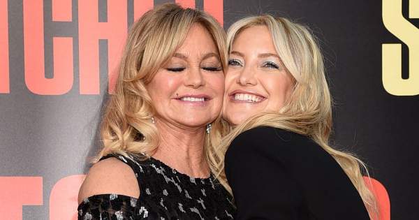 Borítókép: Ez aztán a stílusos anya-lánya pillanat: Kate Hudson és Goldie Hawn legújabb fotóitól felrobbant az internet