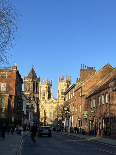 Borítókép: Kései korona, Beatles, Harry Potter és a vidéki levegő – Angliában jártunk