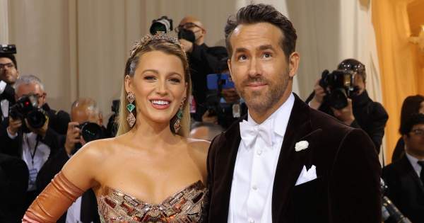Borítókép: Nem bírta ki: Ryan Reynolds egyetlen poszttal trollkodta szét Blake Lively MET-gálás szereplését