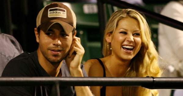 Borítókép: Anna Kournikova tündéri családi fotót osztott meg három gyermekéről