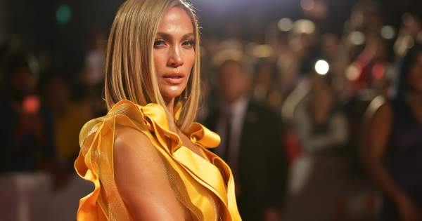 Borítókép: Nem bírta visszafogni könnyeit a kamerák előtt Jennifer Lopez: sírva vallott nagy csalódásáról új dokumentumfilmjében