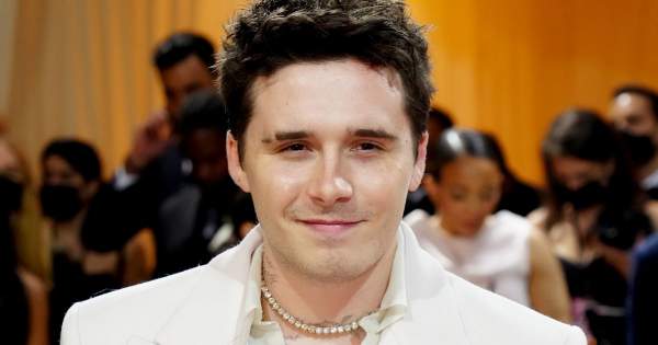 Borítókép: Ezt hogy gondolta? Brooklyn Beckham új frizurája sokkolta a rajongókat - FOTÓ