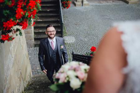 Borítókép: Nem akarom, hogy a menyasszonyom szemüvegben legyen az esküvőnkön 