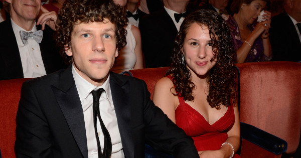 Borítókép: 11 híres testvérpár, akiről sokan nem tudják, hogy valójában rokonok