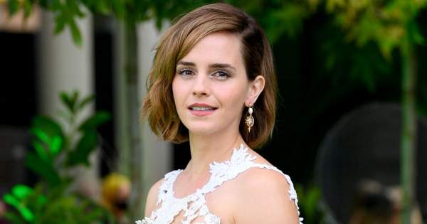 Borítókép: Mindenki Emma Watson tegnapi szettjéről beszél: a Párizsi Divathét legstílusosabb csillagaként tündökölt