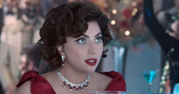 Borítókép: Tudtad? Lady Gaga ezért fogadott fel egy pszichiátriai nővért A Gucci-ház készültekor