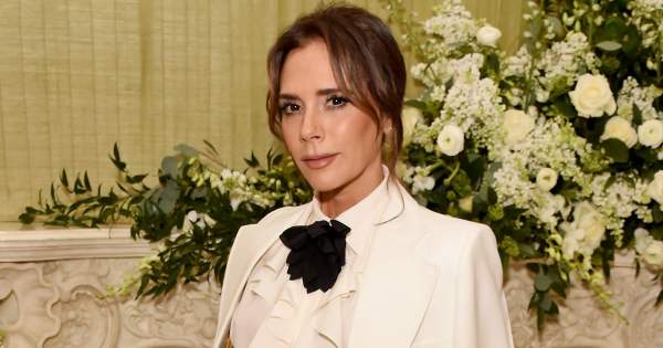 Borítókép: Mintha ikrek lennének: Victoria Beckham kislánya, Harper kiköpött anyukája, amit most 30 millió ember előtt bizonyított be