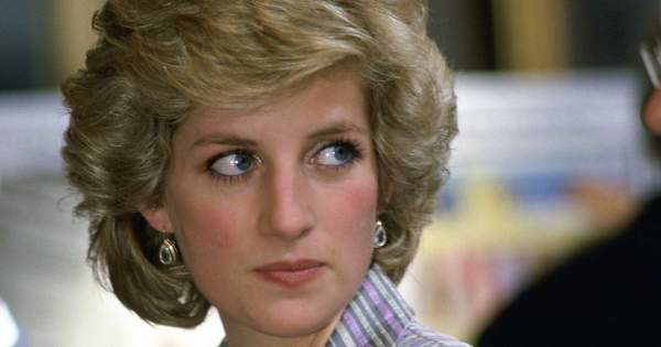 Borítókép: Pengék, csikkek, öngyilkossági kísérletek: 12 híresség, akiről senki sem gondolta, de valamilyen formában kárt tett magában