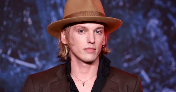 Borítókép: A Stranger Things csillaga függőségeiről vallott: már 7 és fél éve józan