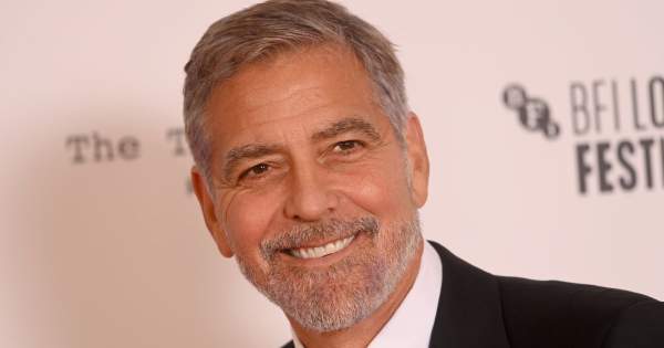 Borítókép: Láttad már? Ő George Clooney 63 éves nővére, aki könyvelőként dolgozik és köszöni, de nem kér a reflektorfényből