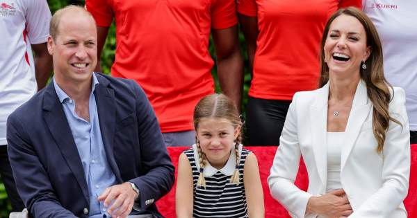 Borítókép: Sarolta hercegnő fergeteges grimaszai vitték a prímet a királyi család mai megjelenésén