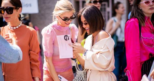 Borítókép: Felejtsd el az eperszőkét! Most ez az árnyalat hódít a hajtrendek körében