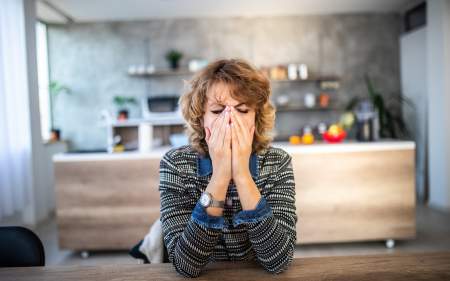 Borítókép: A nő tragédiája: mártírszerepben tetszelgünk egy fél életen át