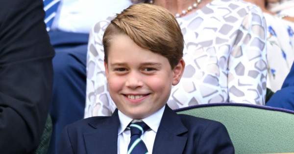 Borítókép: De cuki! György herceget szülinapi zsúrra hívták, szülei pedig szuperédes üzenetben válaszoltak az ünnepeltnek 