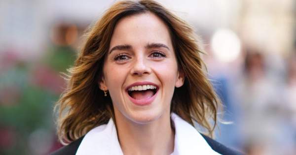 Borítókép: Azta! Emma Watson drasztikus frizuraváltáson esett át - és nagyon jól áll neki!