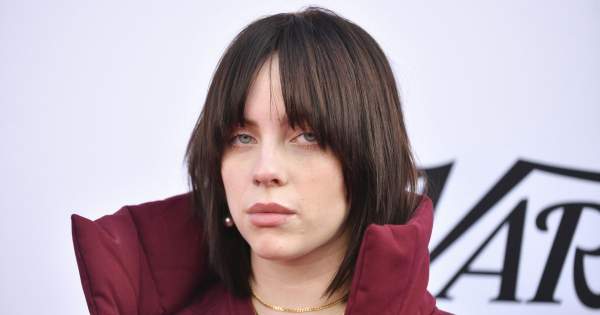 Borítókép: Nincs ennél meghatóbb: Billie Eilish édesanyjával közösen kapott díjat, ráadásul nem is akármiért!
