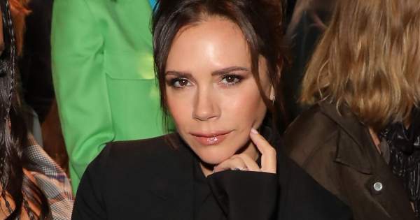 Borítókép: „Ez inkább égőőő” - Victoria Beckham új videója előtt értetlenül állnak a rajongók