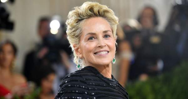 Borítókép: Sharon Stone-t azért dobta fiatalabb pasija, mert nem volt hajlandó botoxolni