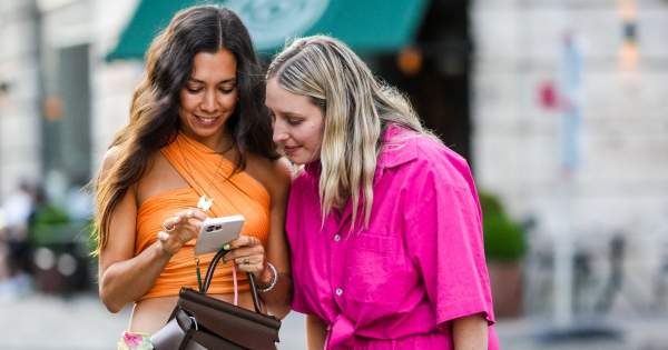 Borítókép: Instant varázslat! Egy manikűrtrend, melynek segítségével pillanatok alatt hosszabbnak tűnnek a körmeid