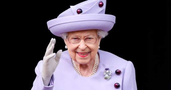 Borítókép: Szívfacsaró! Erzsébet királynő utolsó képeiről sugárzik a bátorság és az elegancia