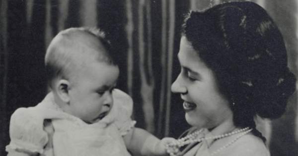 Borítókép: Ez a meglepő oka annak, hogy sosem lehetett várandósan látni II. Erzsébet királynőt