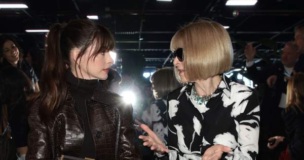 Az ördög Pradat visel a való életben: Anne Hathaway és Anna Wintour együtt mutatkoztak