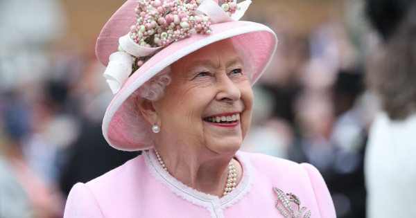 Borítókép: Erzsébet királynő 8 titkos életmód tippje, aminek hosszú életét köszönhette