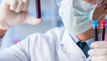 Borítókép: Műtét nélküli mellnagyobbítás? Minden, amit a „vámpír mellemelésről” tudhatunk