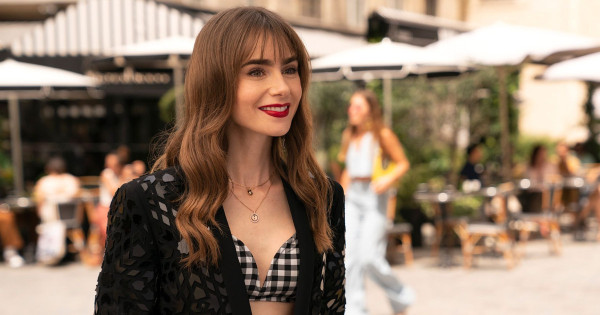 Borítókép: A francia nők megőrülnek most a frufrus trendért: megéri kipróbálni neked is