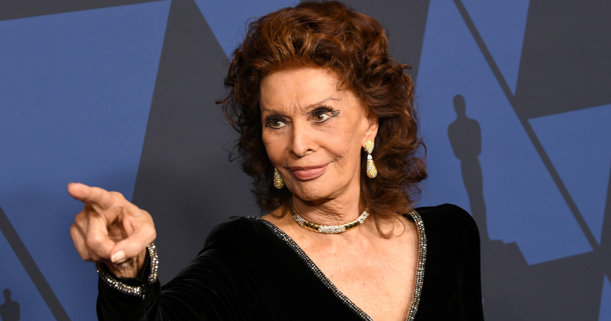 A 88 éves Sophia Loren mindenkit levett a lábáról a vörös szőnyegen