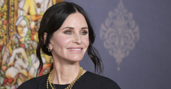 Borítókép: Courteney Cox 18 éves lánya vadító fotókkal forrósítja a hangulatot Instagramon
