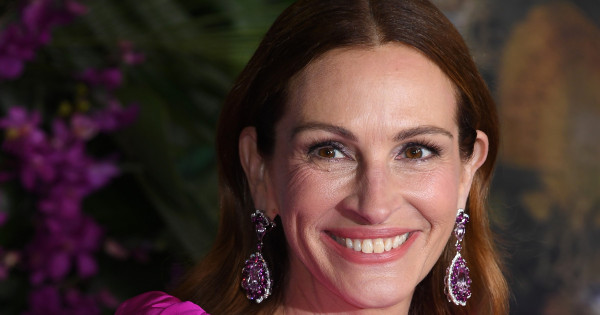 Borítókép: Micsoda nő pinkben! Julia Roberts messze túlszárnyalta Amal Clooney ruháját