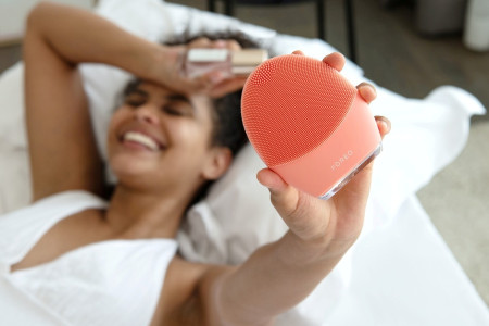 Borítókép: FOREO LUNA™ 4 vélemény! Teszteltük, hogy tényleg hatásos-e a tisztító és bőrfeszesítő szépségkütyü
