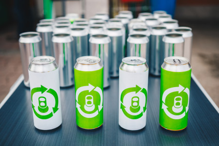 Borítókép: Takarékoskodás, környezettudatosság: így vegyük rá a gyereket az alumínium szelektív gyűjtésre