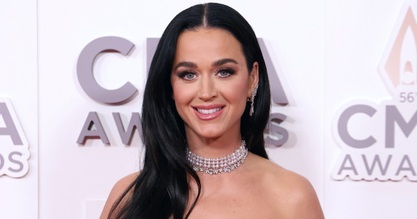Borítókép: Katy Perry vörös szőnyeges szettje láttán mindenkinek elakadt a szava