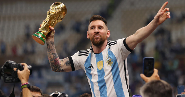 Borítókép: Feleségét gyerekkora óta ismeri! Ilyen cuki Lionel Messi családja