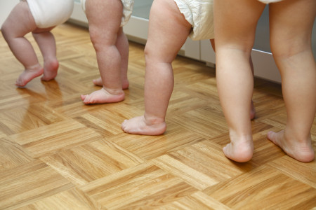 Borítókép: 22 gyerekkel maradt magára nagyon fiatalon, miután milliomos férjét letartóztatták