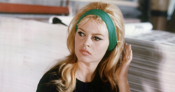 Borítókép: Láttad már őket? Így néznek ki Brigitte Bardot unokái, Anne és Thea