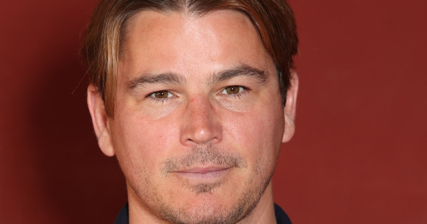 Borítókép: A színész, aki a boldogságért cserébe képes volt feladni a hollywoodi csillogást! Avagy Josh Hartnett sikersztoriját az álomgyár sem írhatta volna szebben
