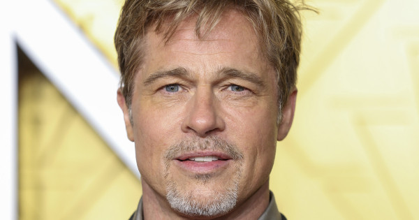 Borítókép: Újra együtt? Nem fogod elhinni, hogy kinek a társaságában csípték el Brad Pittet