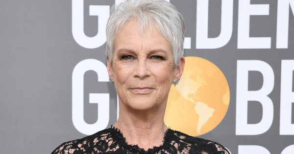 Borítókép: Megdöbbentő vallomás: Jamie Lee Curtis életét így tette kis híján tönkre a plasztikai műtétje