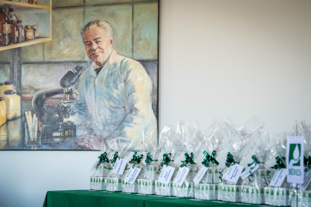 Borítókép: 107 millió forint értékű adomány a Bérestől