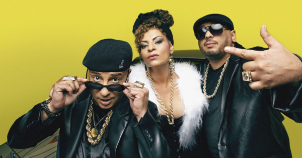 Borítókép: Márton Joci: Örülök, hogy 20 évvel ezelőtt voltam kamasz, nem most