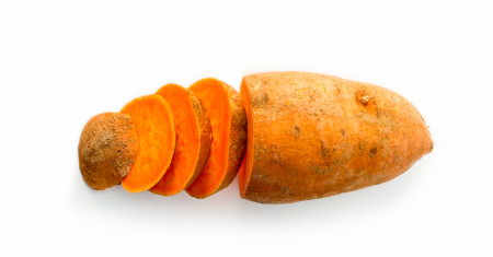 Borítókép: Miért fáj egyesek hasa az édesburgonyától?