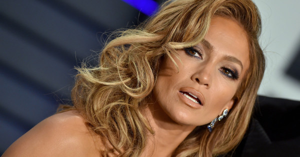 Borítókép: A szépségtrend, ami a sminkesek szerint olcsó hatást kelt és csak elrontja a megjelenésed