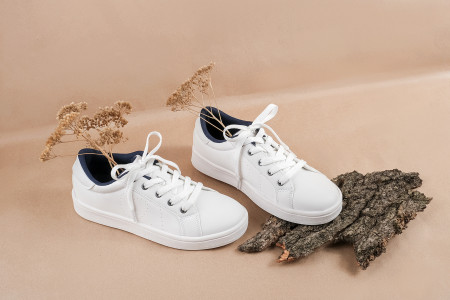 Borítókép: Nem mind vegán, ami fénylik! Miből is készül a nem állati eredetű bőr?