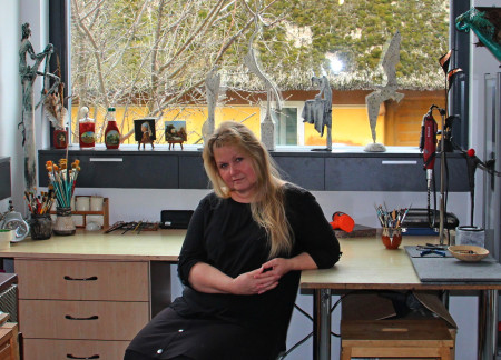 Borítókép: "Kísérletező, önmagam határait feszegető alkat vagyok" - interjú Kovács Ildikó képzőművésszel