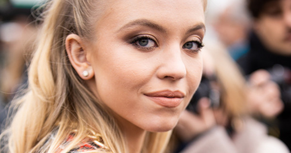 Borítókép: Fotókkal bizonyítjuk: ez a legnőiesebb frizura, amit mindenki akar majd 2023-ban!