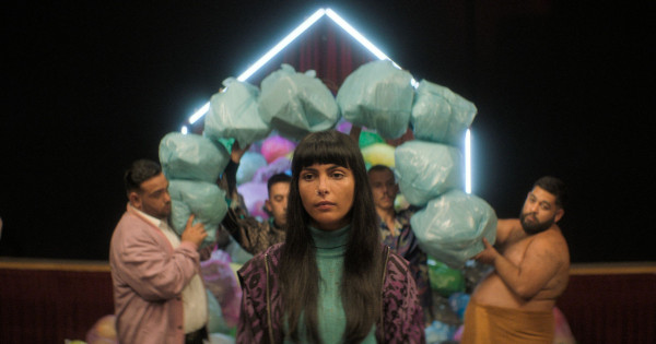 Borítókép: „Roma akartam lenni és valóra vált az álmom” – Háromezer számozott darab filmkritika